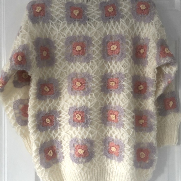 NEW Crocheted Knit Peach/Purple Pattern Cardigan Sweater - Picture 2 of 15